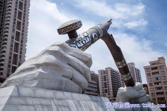 （东莞虎门广场被折断的烟枪）